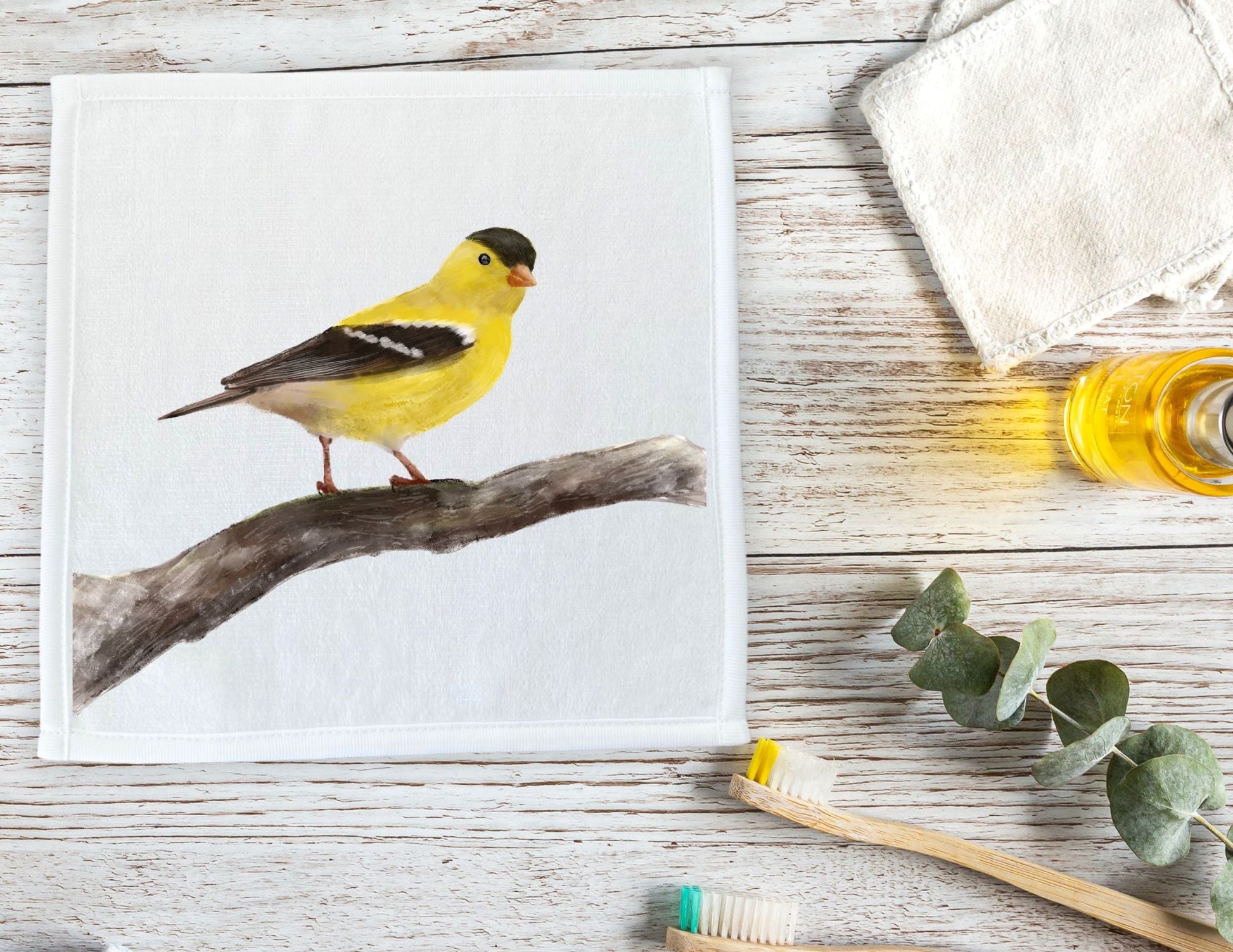 Elegant Golden Finch Washcloth – Perfect for Bird Enthusiasts - MerikaArt