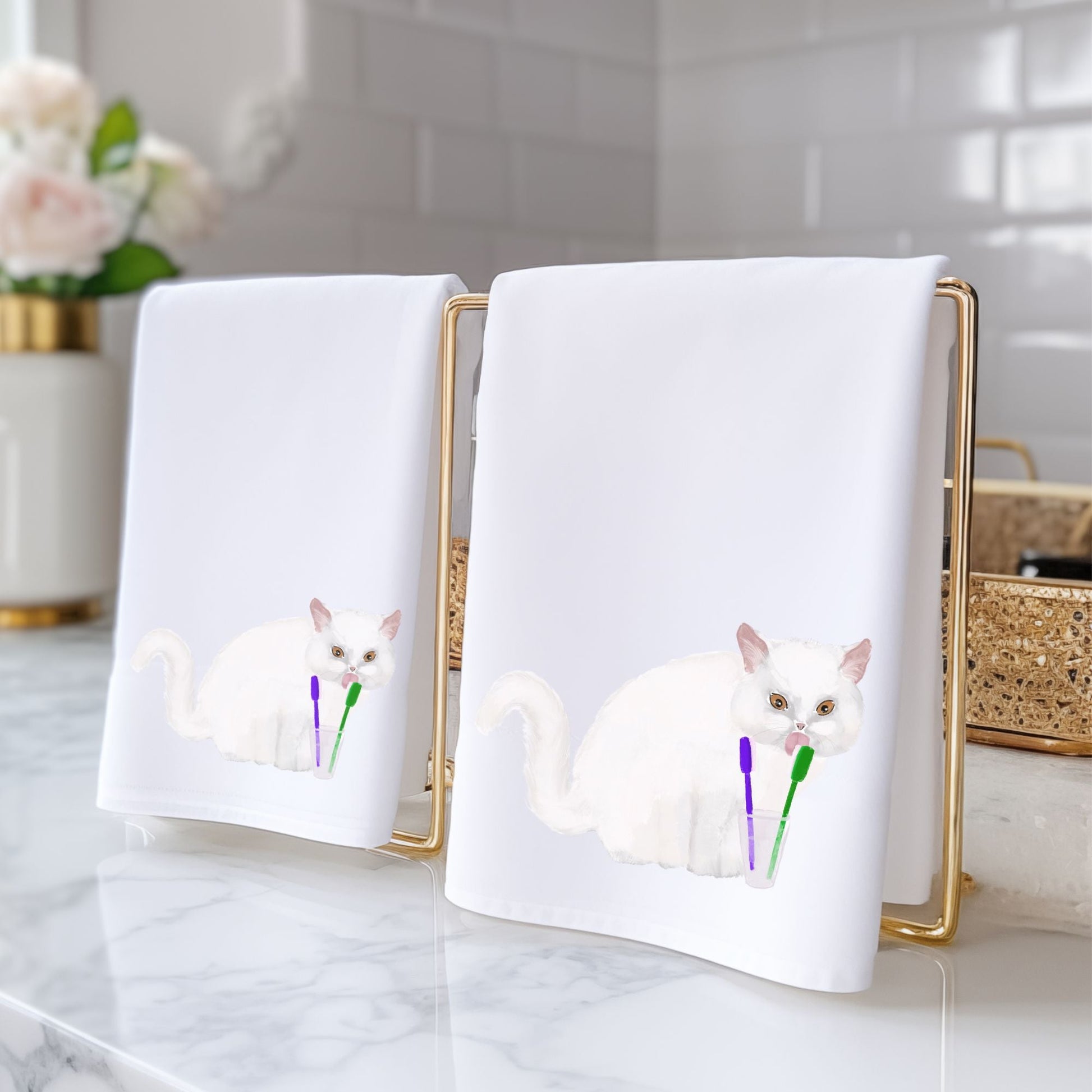 White Persian Cat Toothbrush Bathroom Towel - MerikaArt
