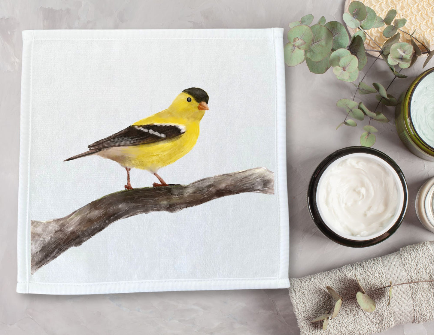 Elegant Golden Finch Washcloth – Perfect for Bird Enthusiasts