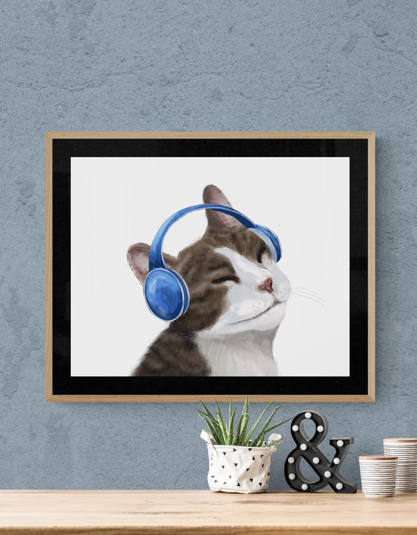 Gray Tabby Cat Listening Music With Headphones Print - MerikaArt