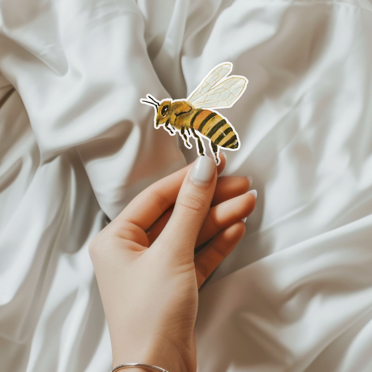Honeybee Sticker - MerikaArt