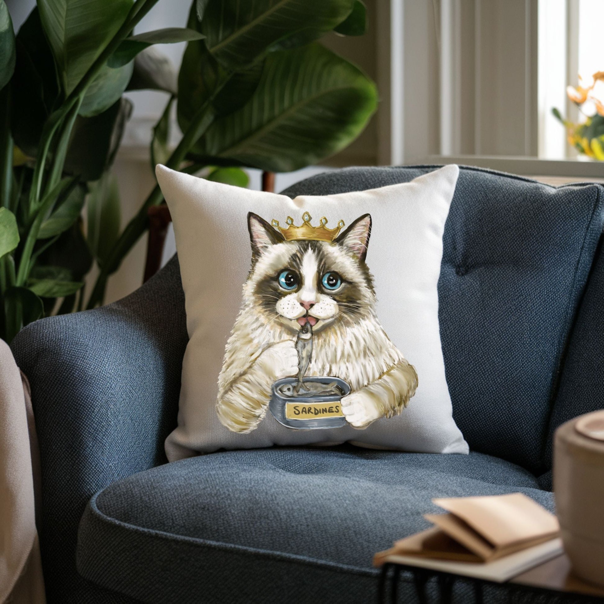 Royal Ragdoll Cat Throw Pillow - MerikaArt